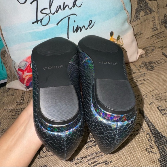 Vionic NWOB! Lena Iridescent Snake Print Ballet Pointed Flats Size 6 - Picture 11 of 13